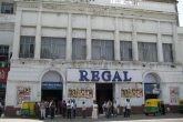 एक दौर का गुज़र जाना दिल्ली का रीगल सिनेमा